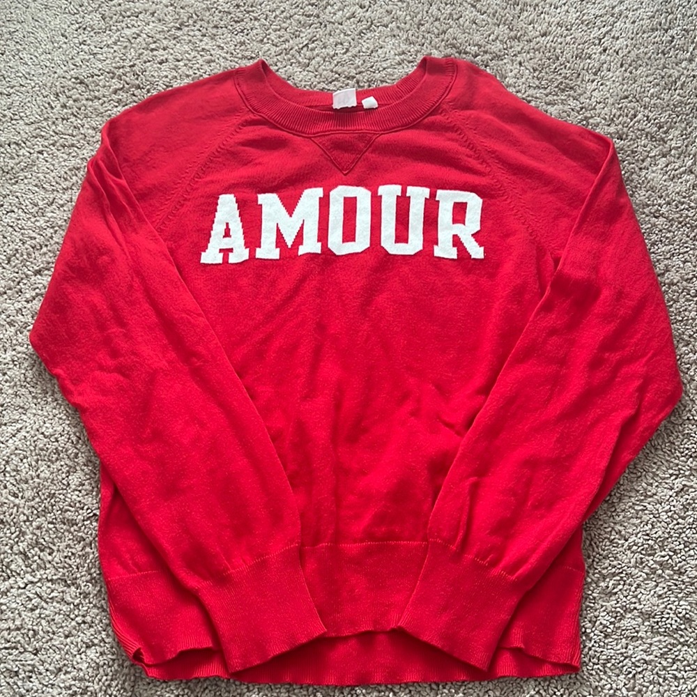 ❤️ SOLD ♥️ Amour GAP Crew Neck Sweater in size Small